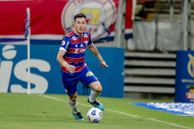 FORTALEZA, CE, BRASIL, 01-08.2021: Ángelo Henríquez. Fortaleza x Santos, na Arena Castelao pelo Campeonato Brasileiro. em epoca de COVID-19. (Foto:Aurelio Alves/ Jornal O POVO)