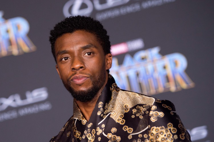 Chadwick Boseman faleceu aos 43 anos, em decorrência de um câncer de cólon