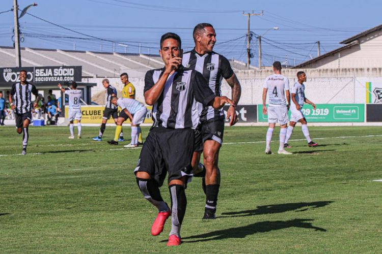 Danrley fez o primeiro gol do Ceará na partida contra o Grêmio