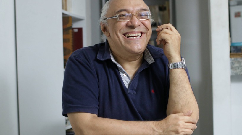 Ricardo Guilherme é ator, dramaturgo, diretor de teatro, contista, cronista, poeta, jornalista, historiador, memorialista e professor