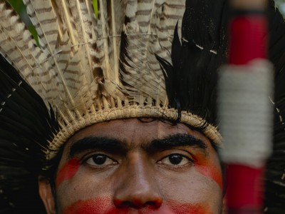 FORTALEZA, CE, BRASIL, 23.11.2020: Weibe Tapeba, Vereador de Caucaia (PT), reeleito vereador de Caucaia, é lider da comunidade Tapeba. Em época de COVID-19. (Foto: Aurelio Alves/O POVO) 