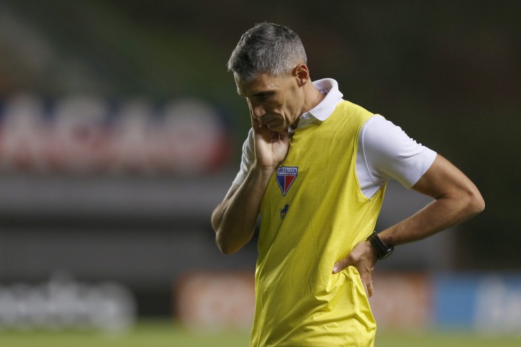 Técnico Juan Pablo Vojvoda assumiu a responsabilidade da derrota do Fortaleza para o Bahia