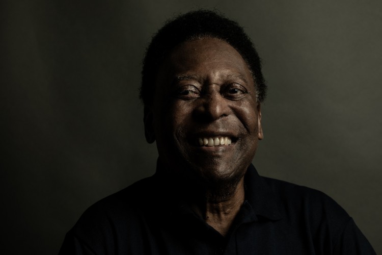 Pelé em ensaio fotográfico realizado pela CBF no aniversário de 80 anos