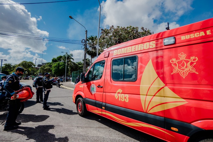 Foto de apoio ilustrativo: viatura dos Bombeiros 