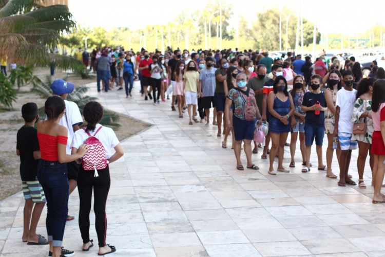 Nesta terça-feira, 7, Fortaleza começa a vacinar adolescentes de 12 anos contra a Covid-19