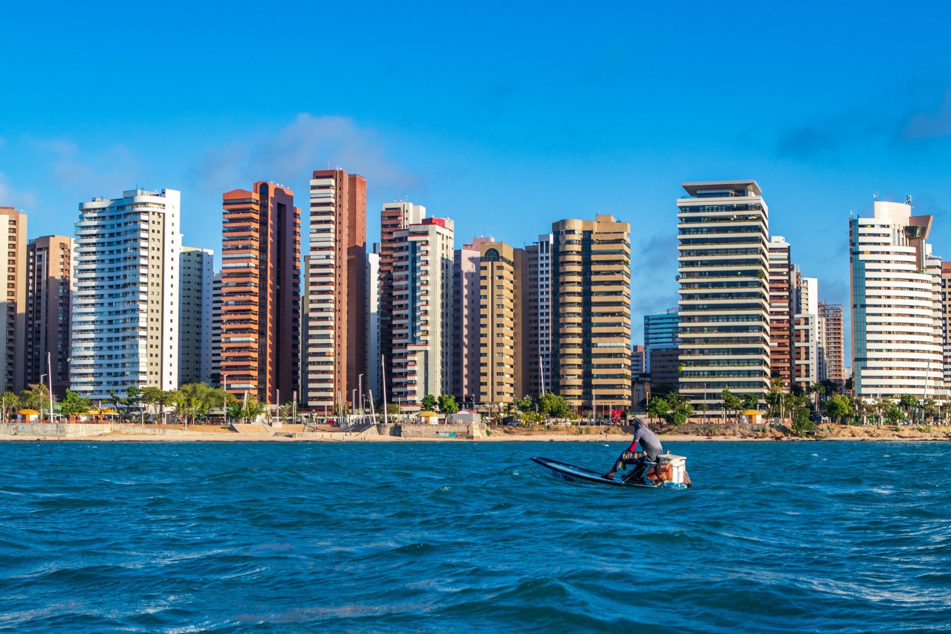 ￼HÓSPEDES terão que mostrar passaporte ao entrar em hotéis e pousadas (Foto: FCO FONTENELE)