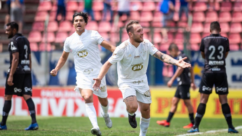 Cruzeiro Vence A Ponte Preta Por 1 A 0 E Se Afasta Do Z-4 Da Série B