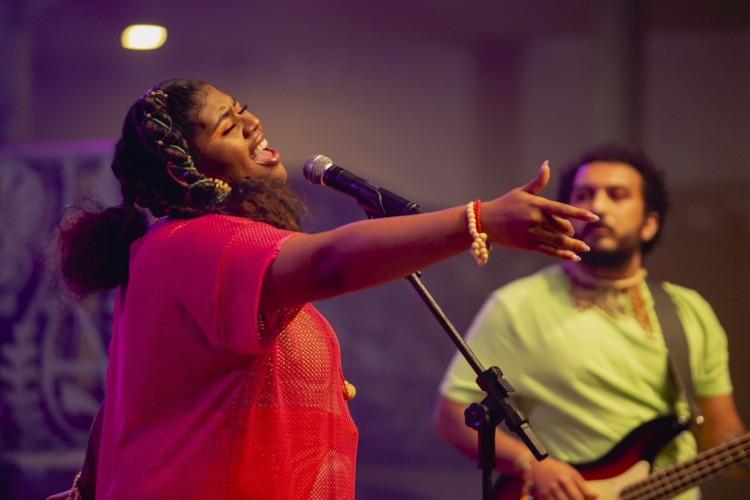 FORTALEZA, CE, BRASIL, 10-09.2021: Luiza Nobel. Festival Ecléticos realizado no Theatro José de Alencar, conta com varios cantores e compositores. em epoca de COVID-19. (Foto:Aurelio Alves/ Jornal O POVO)