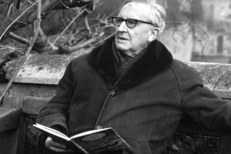 J. R. R. Tolkien, escritor de 'O Hobbit' e 'O Senhor dos Anéis', criou uma mitologia para suas histórias