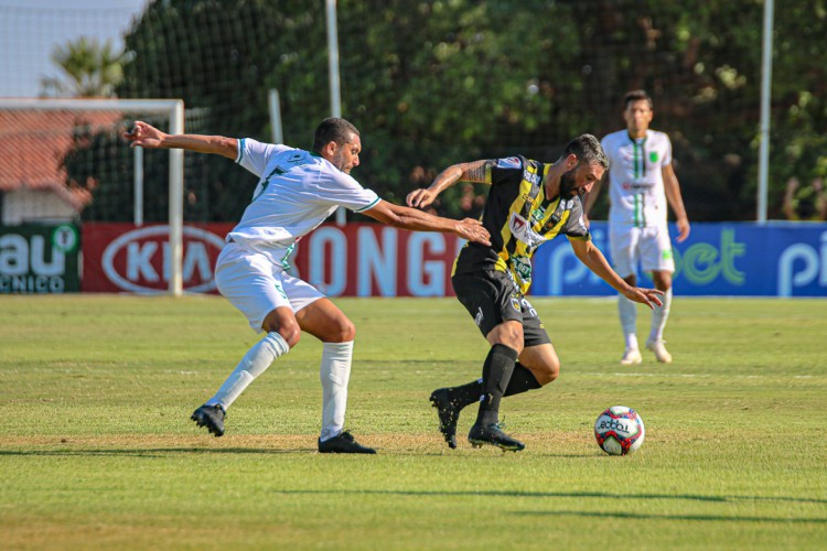 Floresta e Volta Redonda empataram em 1 a 1 pela Série C do Brasileirão, no estádio Carlos de Alencar Pinto