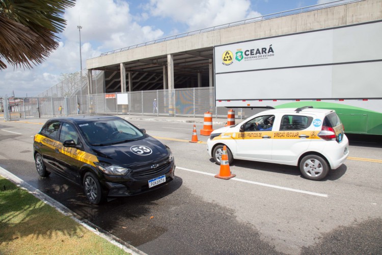 Fortaleza, 22 de setembro de 2021. Arena Castelão. Detran-CE realiza mutirão de exames práticos para categoria B (carro) no estacionamento da Arena Castelão.