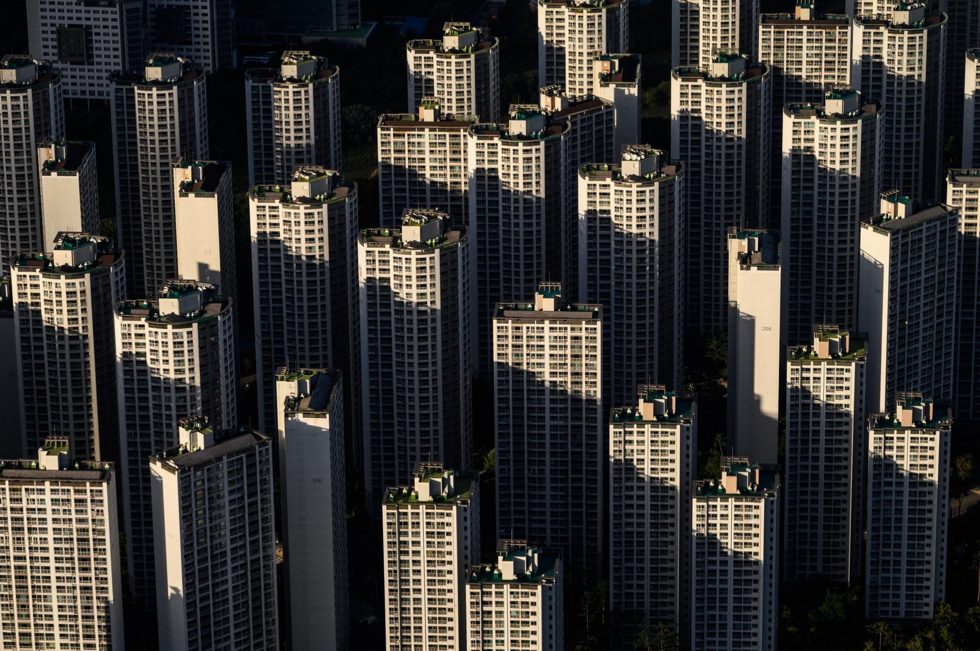 Dois tipos de assembleia condominial: a ordinária e a extraordinária (Foto: ANTHONY WALLACE / AFP)