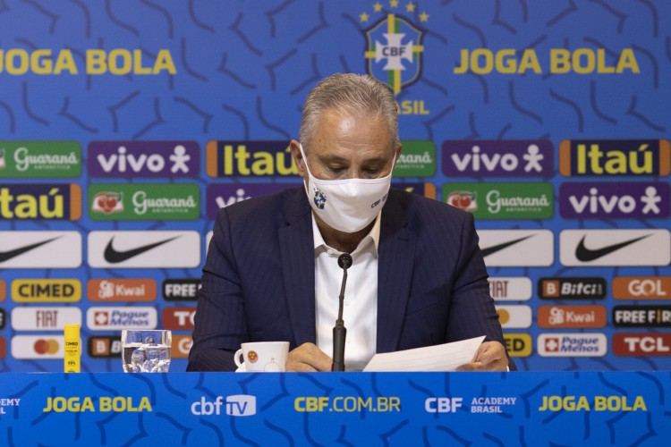 Técnico Tite em convocação da seleção brasileira para os jogos das Eliminatórias da Copa do Mundo