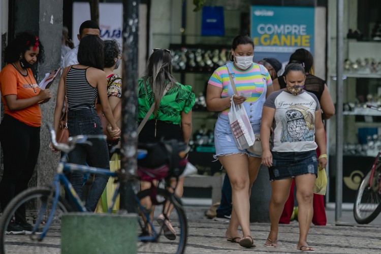 FORTALEZA, CE, BRASIL, 30-09.2021: Prac1a do Ferreira. Desemprego no Brasil chega a 14,1 mi de brasileiros. em epoca de COVID-19. (Foto:Aurelio Alves/ Jornal O POVO)