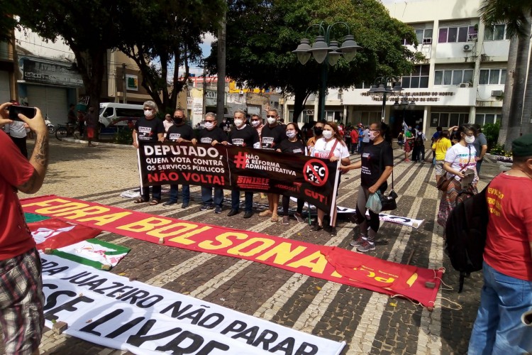 Juazeiro do Norte é mais uma cidade cearense a registrar atos contra Bolsonaro