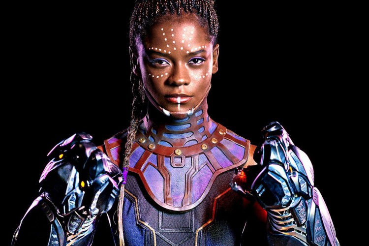 Letitia Wright interpreta Shuri em 