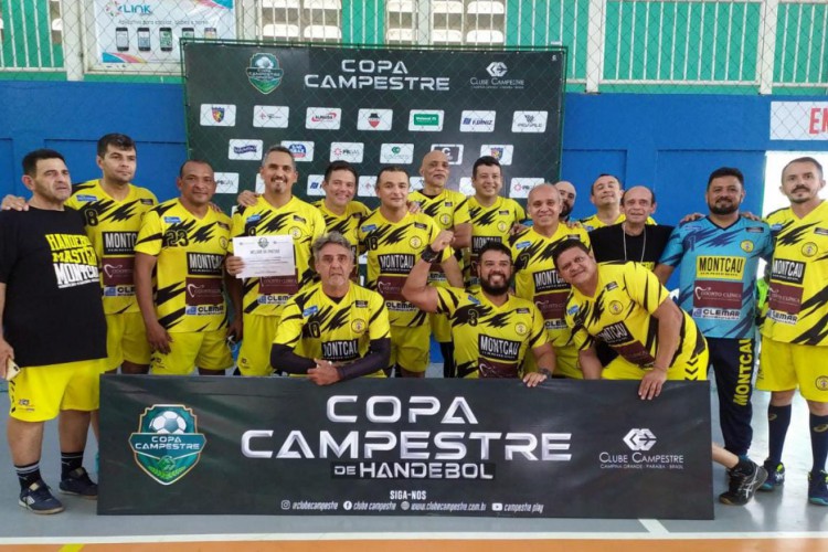 A equipe cearense Montcau Handebol foi campeã da Copa Campestre na categoria Master Masculino 46 anos