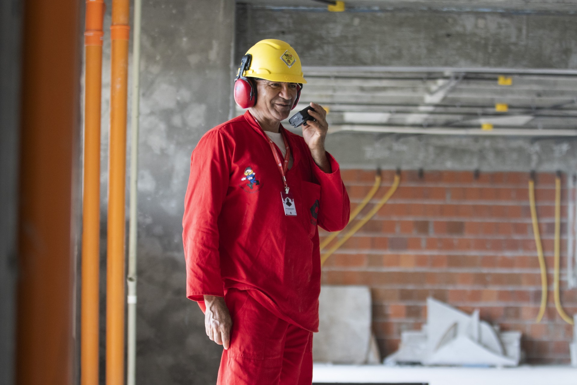 Antônio Nascimento, operador de guincho (Foto: (Thais Mesquita/OPOVO))