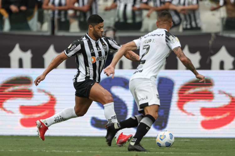 Atlético-MG e Ceará se enfrentaram no Mineirão pela 25ª rodada do Brasileirão. 