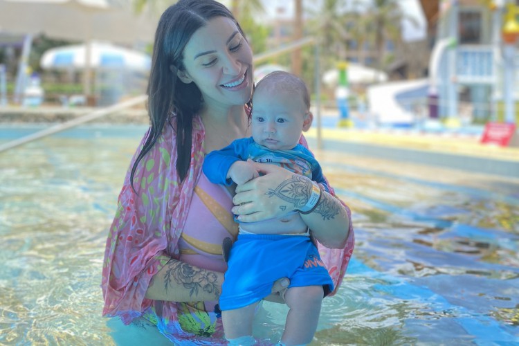 Bianca Andrade e Fred aproveitam dia de descanso para curtir o Beach Park, em Fortaleza