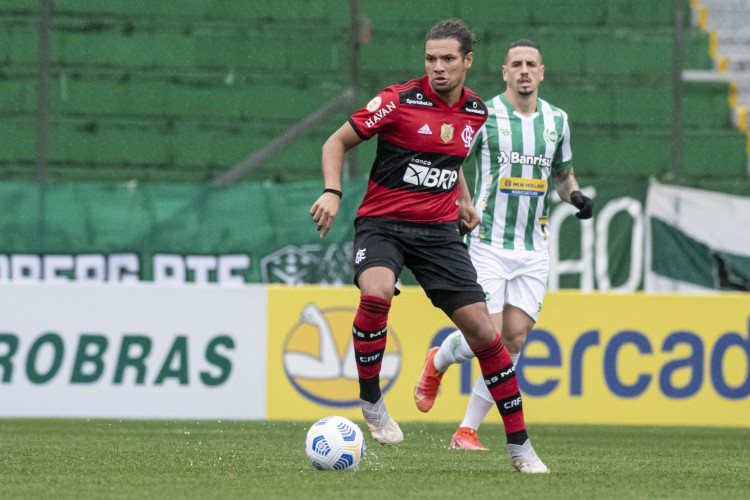 Flamengo e Juventude se enfrentam pela Série A do Brasileirão. Veja onde assistir ao vivo à transmissão e qual horário do jogo 