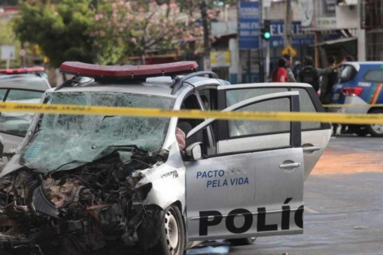 A colisão aconteceu em Paulista, na Região Metropolitana do Recife