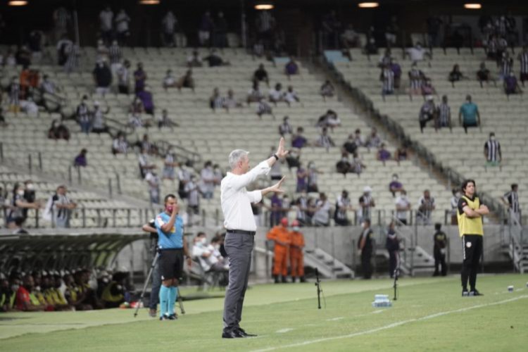 O técnico Tiago Nunes tenta sua primeira vitória diante da torcida do Ceará na partida contra o Palmeiras, nesta quarta-feira, 20.