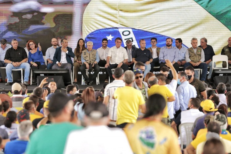 O presidente do BNB, Anderson Possa, integra comitiva que acompanha o presidente Jair Bolsonaro em evento no Ceará