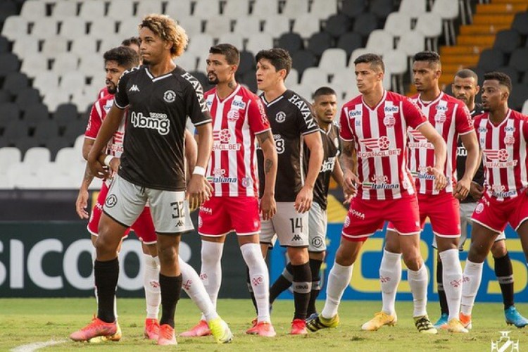 Náutico e Vasco  se enfrentam hoje, 24, pela Série B do Brasileirão. Veja onde assistir ao vivo à transmissão, qual horário do jogo e provável escalação. 