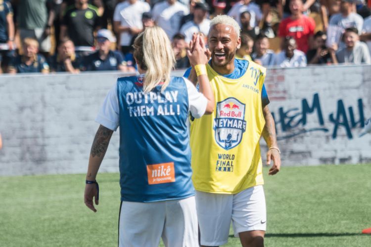 Neymar Jr encara jogo-amistoso diante de equipe campeã na última edição do Red Bull Neymar Jr's Five