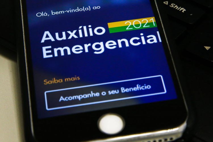 Auxílio emergencial 2021 faz último pagamento para Bolsa Família e marca fim do programa social