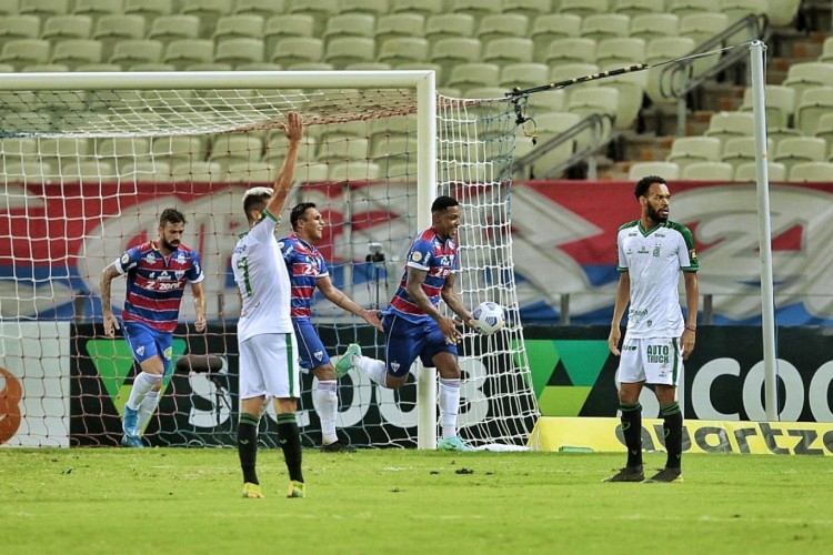 América-MG e Fortaleza disputam confronto hoje, sábado, 30 de outubro (30/10) pela Série A do Brasileirão; confira onde assistir ao vivo ao jogo, horário, provável escalação e demais informações 