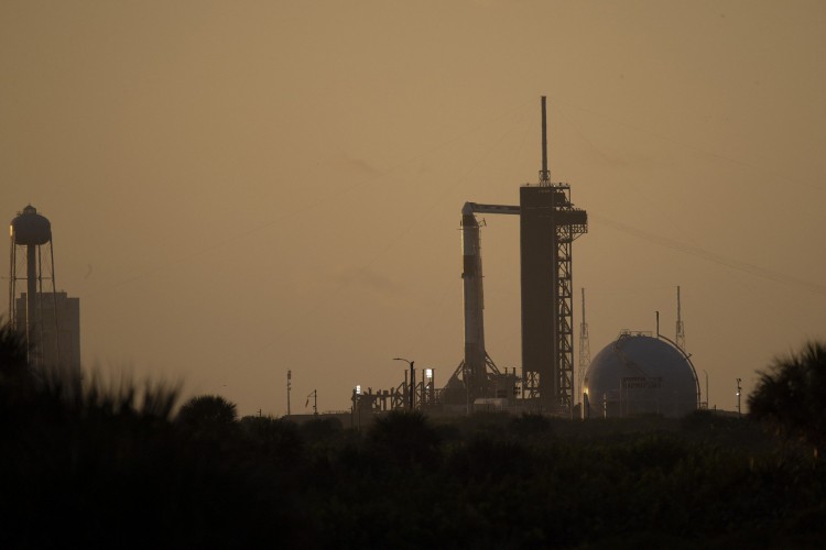 Condições climáticas desfavoráveis ​​ao longo da rota de vôo atrasaram a decolagem do Kennedy Space, marcado para este sábado, 30 de outubro