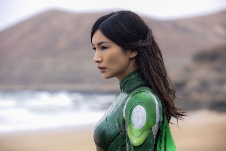 Gemma Chan é a protagonista de 'Eternos' ao interpretar Sersi