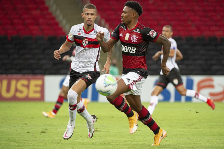 Flamengo e Atlético-GO disputam confronto hoje, sexta, 5 de novembro (5/11) pela Série A do Brasileirão; confira onde assistir ao vivo ao jogo, horário, provável escalação e demais informações 