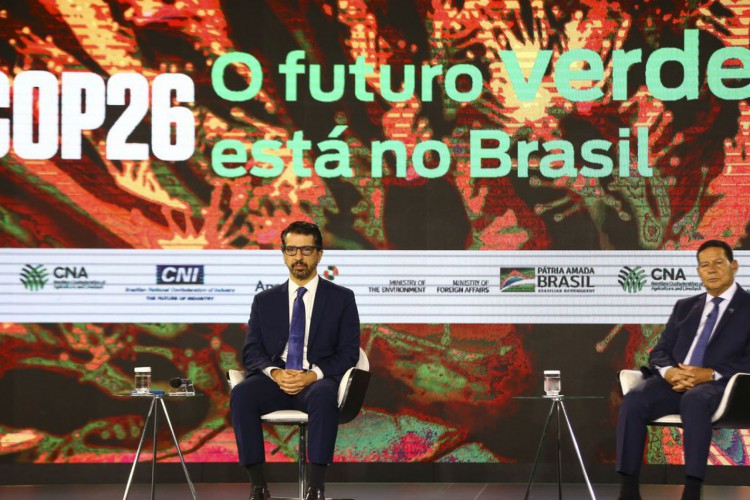 O ministro do Meio Ambiente, Joaquim Leite, e o vice-presidente da República, Hamilton Mourão, participam de debate promovido pelo governo brasileiro na 26ª Conferência das Nações Unidas sobre Mudança do Clima (COP26).