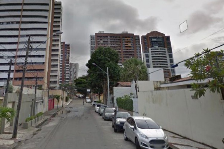 Furto de fios é registrado na rua Pereira Valente, bairro Varjota, pela segunda vez consecutiva no fim de semana 