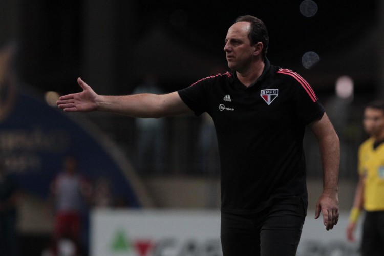 Hoje no São Paulo, Rogério Ceni volta ao Castelão
