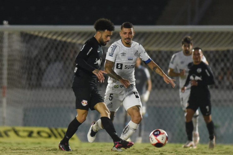 Santos e RB Bragantino disputam confronto hoje, quarta, 10 de novembro (10/11) pela Série A do Brasileirão; confira onde assistir ao vivo ao jogo, horário, provável escalação e demais informações 