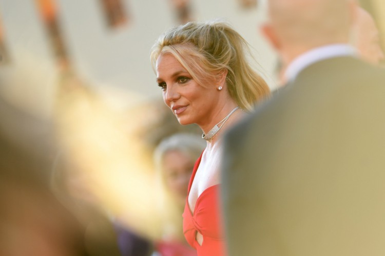 Britney Spears é liberada de tutela