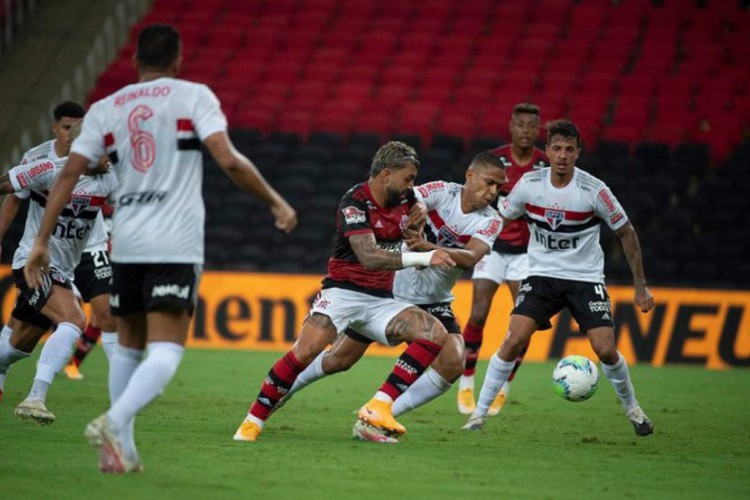 São Paulo e Flamengo disputam confronto hoje, domingo, 14 de novembro (14/11) pela Série A do Brasileirão; confira onde assistir ao vivo ao jogo, horário, provável escalação e demais informações 