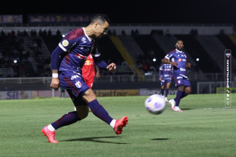 Já são cinco partidas do Fortaleza sem vitória somando Brasileirão e Copa do Brasil