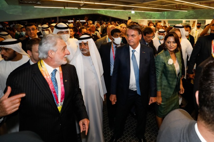 Bolsonaro em Dubai; veja todas polêmicas sobre a viagem do presidente e comitiva