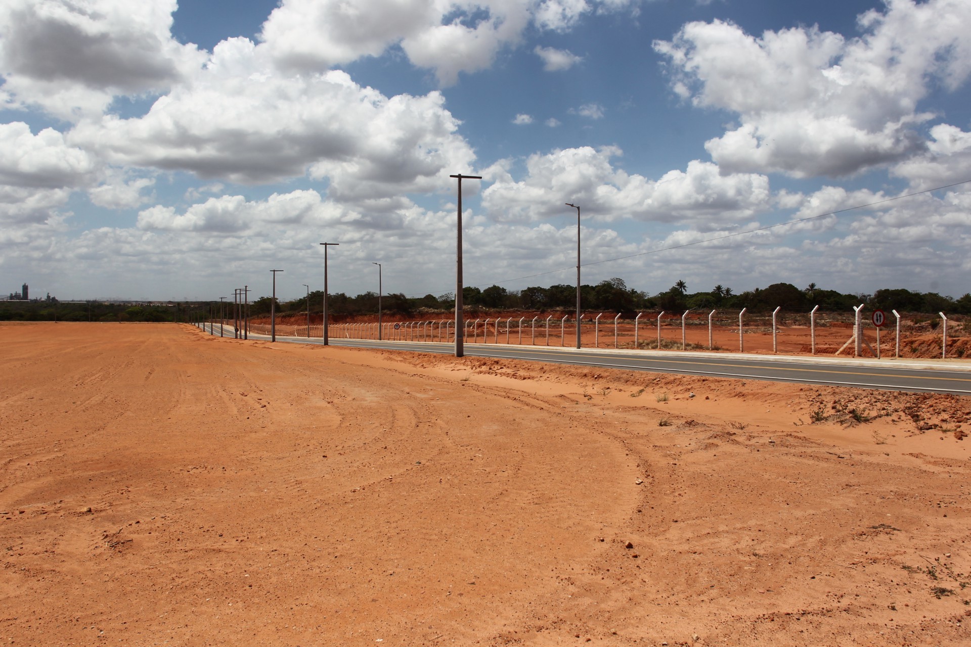 Refinaria tem uma área no Setor 2 da ZPE reservada para instalação (Foto: FABIO LIMA)