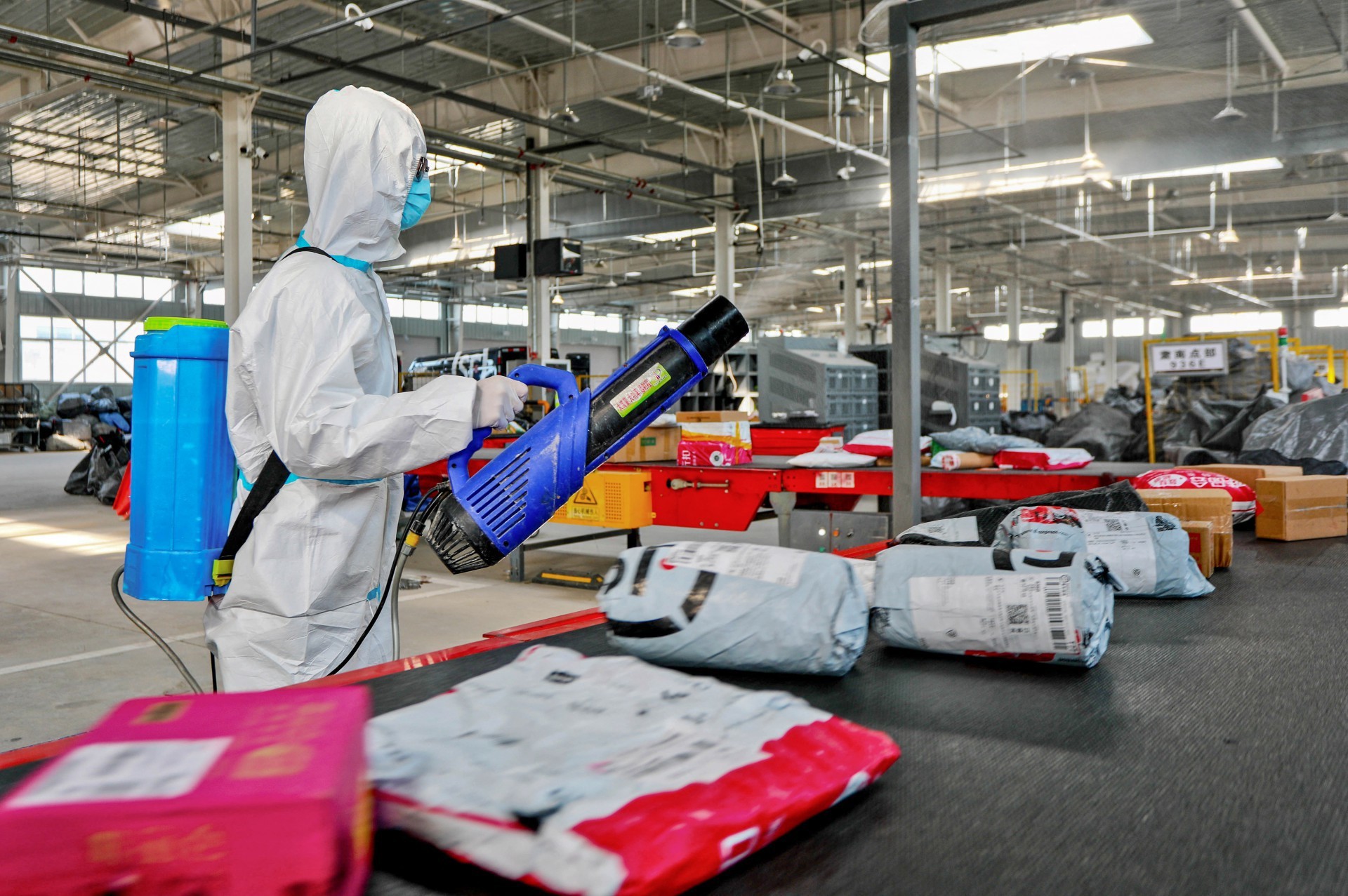 ￼Cidades chinesas aumentaram as restrições devido a covid (Foto: STR / AFP)