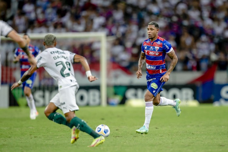 FORTALEZA, CE, BRASIL, 20-11.2021: David. Fortaleza x Palmeiras, pelo Campeonato Brasileiro, na Arena Castelão. em epoca de COVID-19. (Foto:Aurelio Alves/ Jornal O POVO)