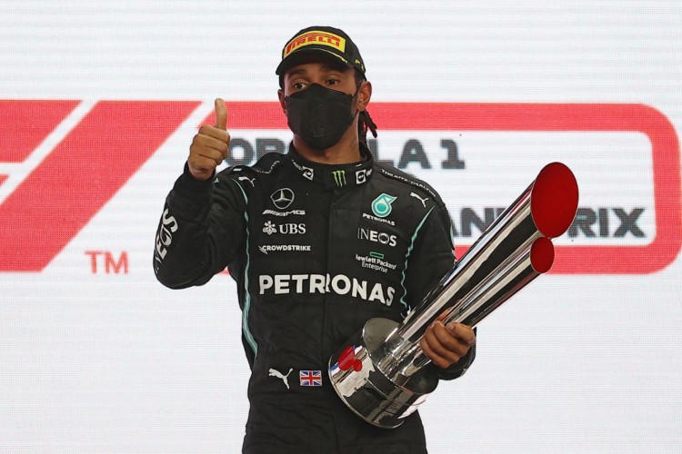 Após lagar na pole position, Hamilton vence GP do Catar de ponta a ponta e acirra disputa pelo título da Fórmula 1