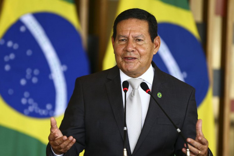 O vice-presidente da República, Hamilton Mourão, vem a Fortaleza neste sábado, 22