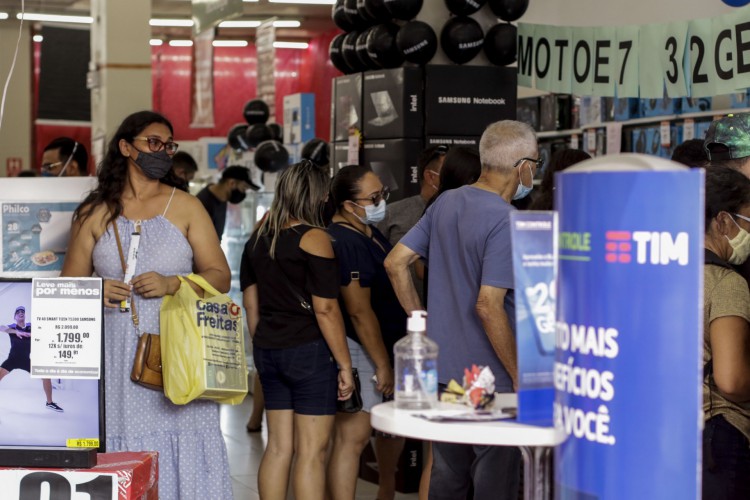 Varejo costuma gerar mais vagas normalmente durante o fim do ano