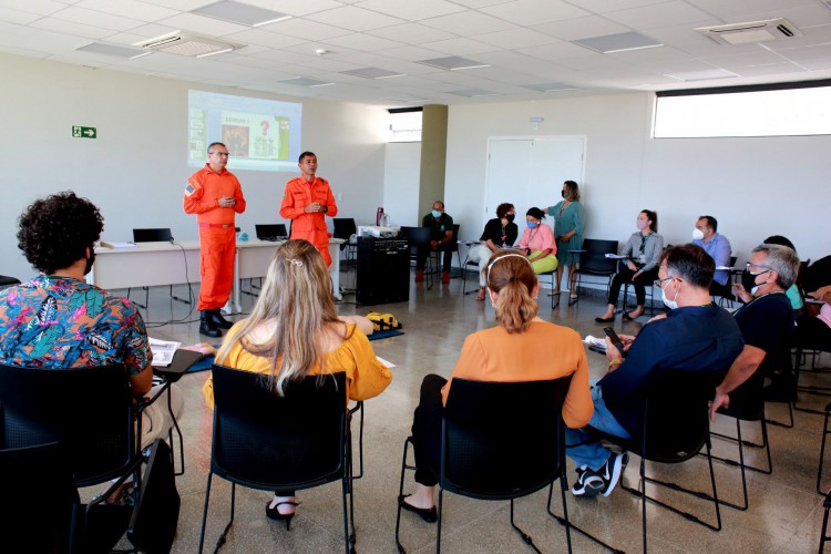 Saúde e segurança do trabalho na AL-CE: curso básico de Primeiros Socorros realizado em parceria com o Corpo de Bombeiros 